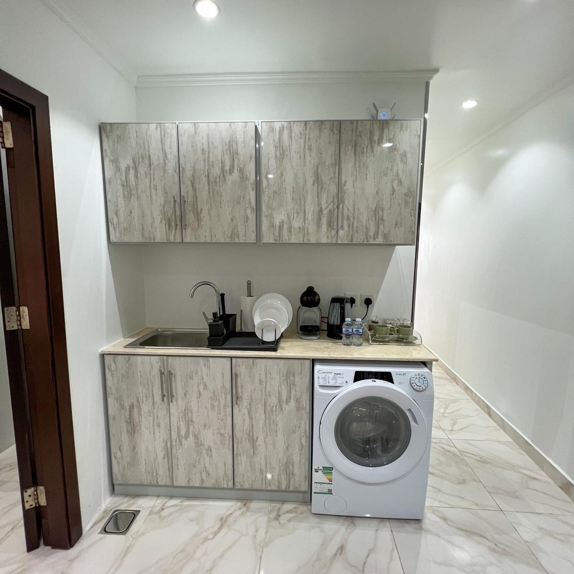 Almasarat Tower Sea View Apartment Jeddah Exterior photo
